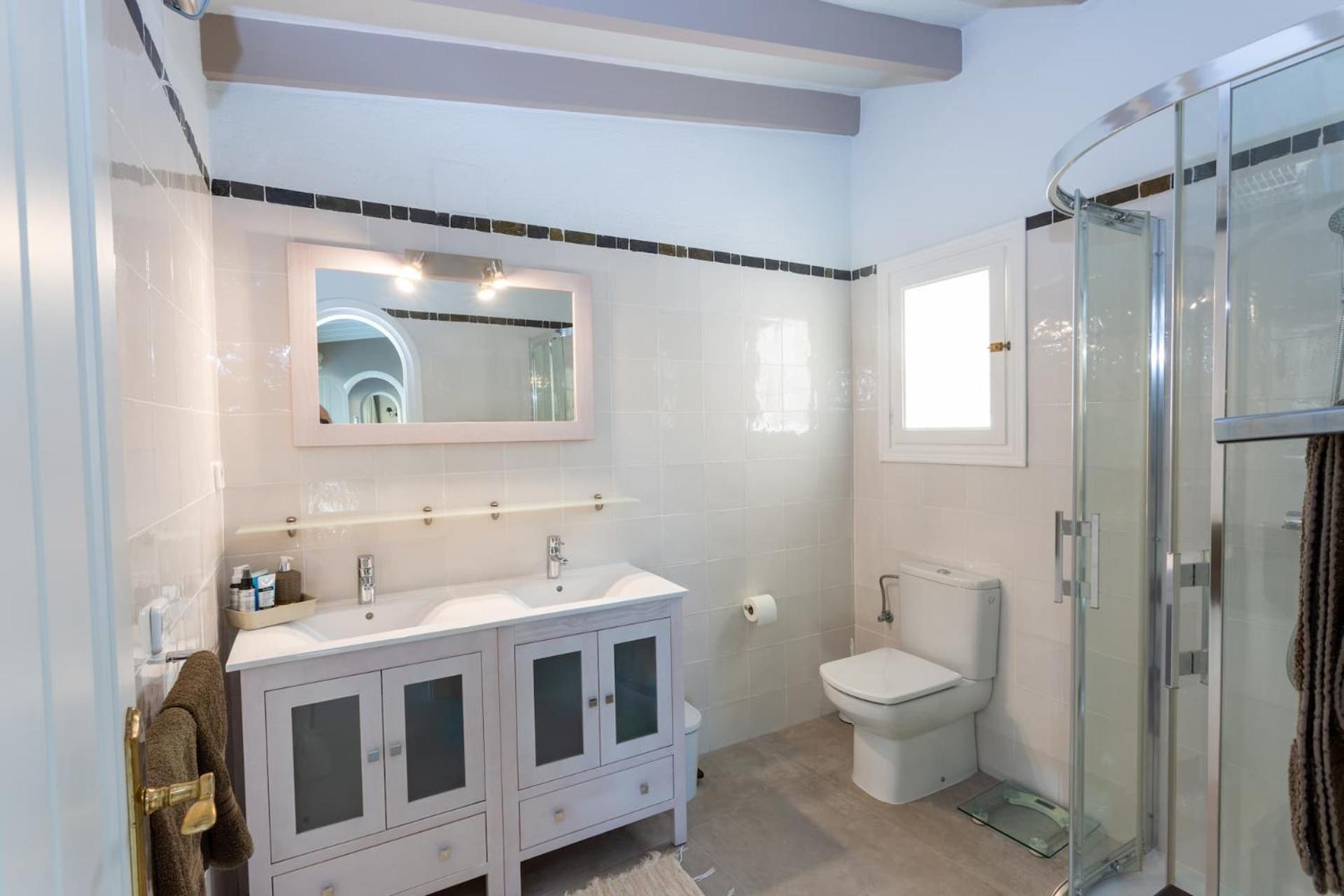 Azzurra Home-charming Property- For 6 Guests Villa *