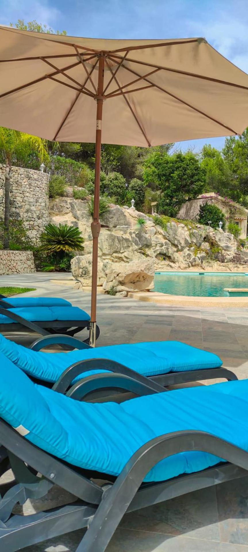 Villa Azzurra Home-charming Property- For 6 Guests *