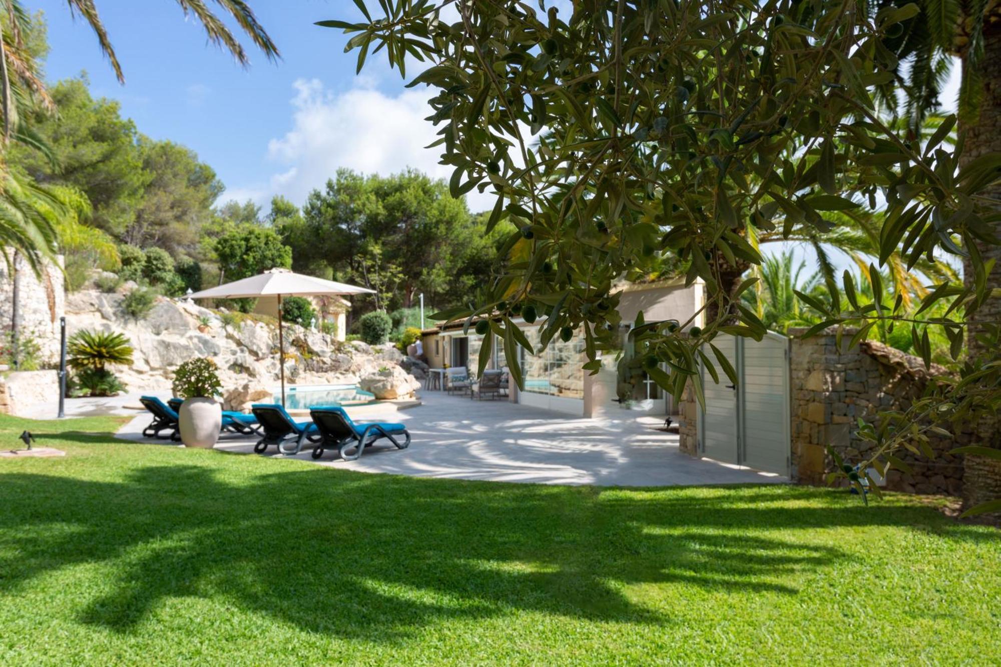 Azzurra Home-charming Property- For 6 Guests Benissa